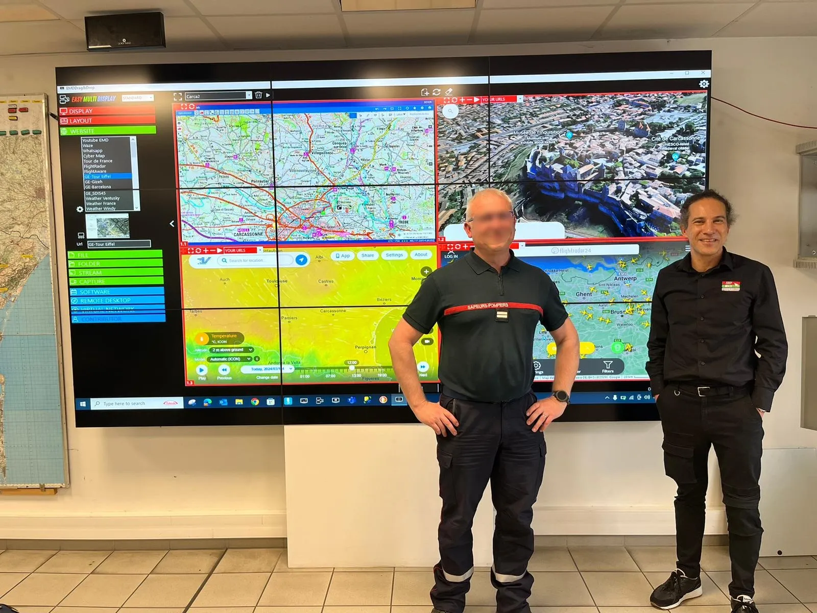 Mur d'images du SDIS 11 piloté avec l'interface Easy Multi Display, cartographie de Carcassonne