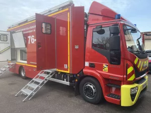 Posto de comando móvel carroçado pela BEHM para os bombeiros do Sena Marítimo